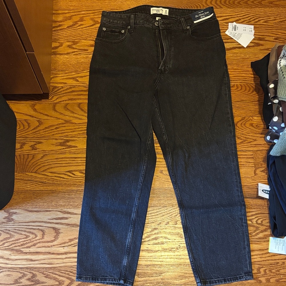 Abercrombie & Fitch Curve Love High Rise The Mom Jean 28 6S